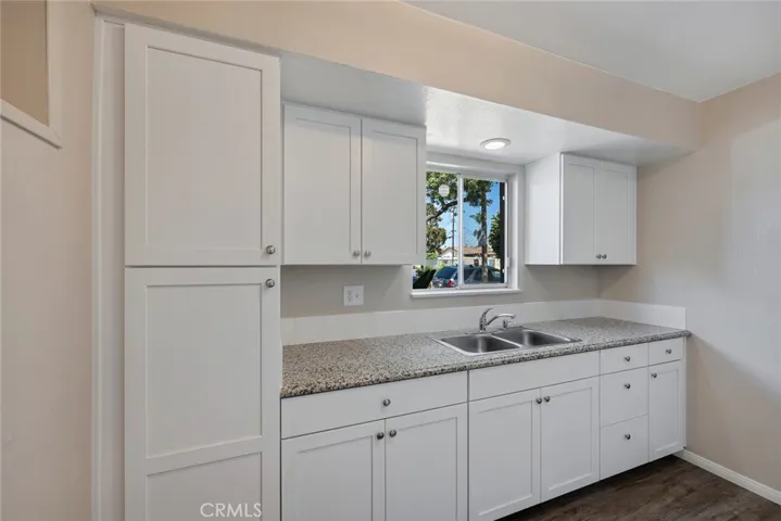1942 E Rose Avenue, Orange, California 92867