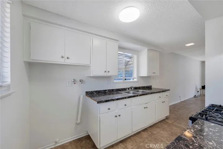 1942 E Rose Avenue, Orange, California 92867