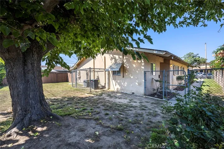 1942 E Rose Avenue, Orange, California 92867