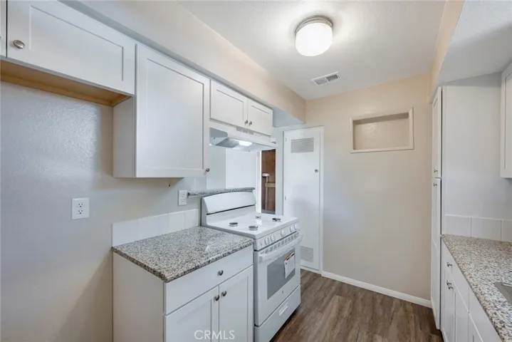 1942 E Rose Avenue, Orange, California 92867