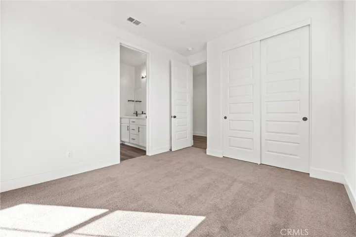 7920 Rio Verde Dr, Bakersfield, California 93311