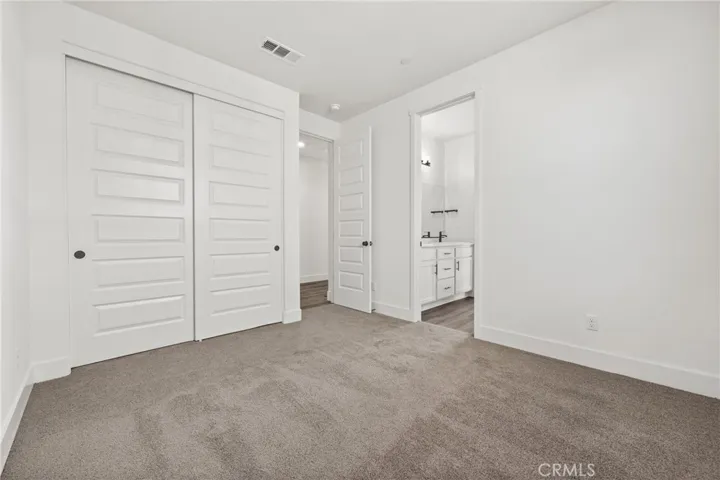 7920 Rio Verde Dr, Bakersfield, California 93311