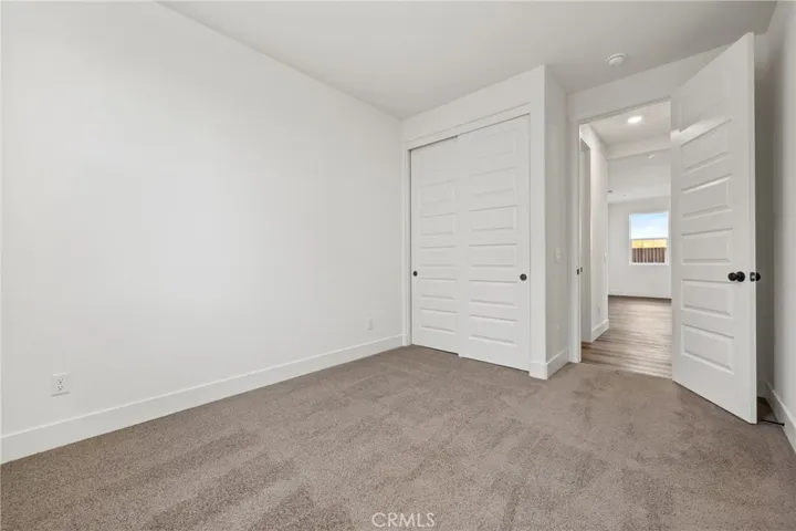 7920 Rio Verde Dr, Bakersfield, California 93311