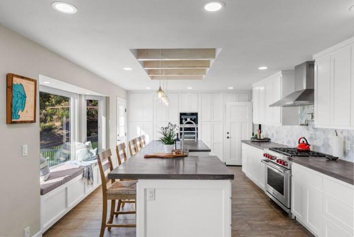 15760 Horizon Way, Salinas, California 93907