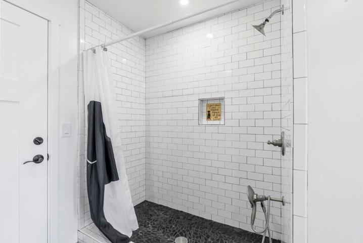 15760 Horizon Way, Salinas, California 93907