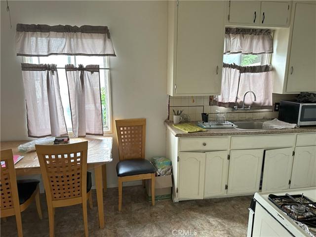 1437 Carob Way, Montebello, California 90640