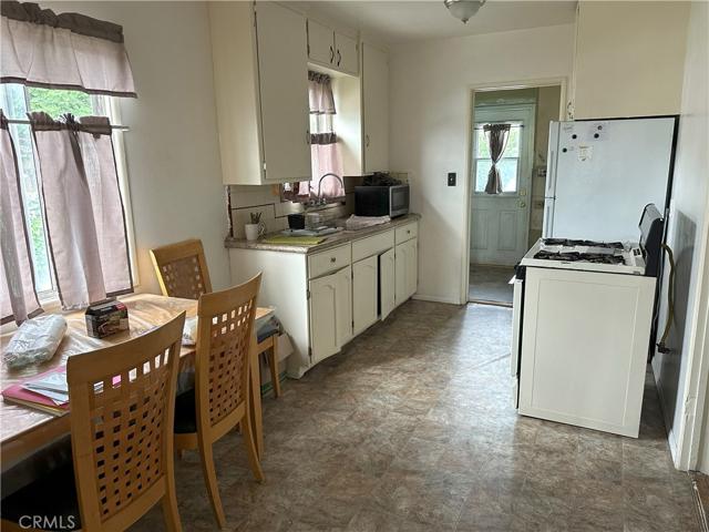 1437 Carob Way, Montebello, California 90640