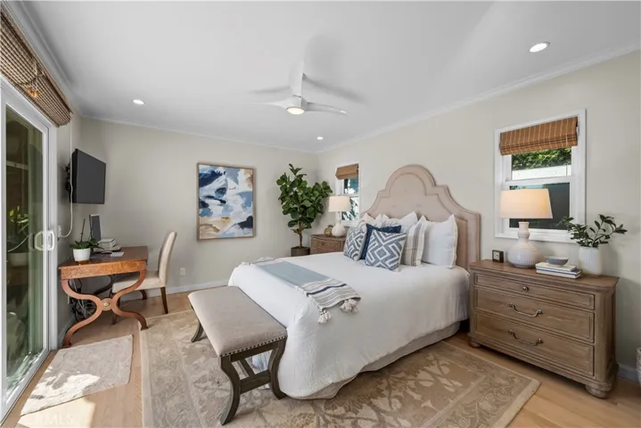 1701 N Poinsettia Avenue, Manhattan Beach, California 90266