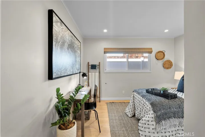 1701 N Poinsettia Avenue, Manhattan Beach, California 90266