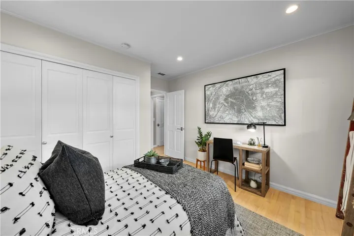 1701 N Poinsettia Avenue, Manhattan Beach, California 90266