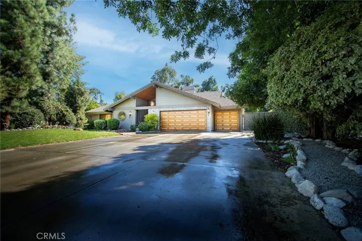 11074 Oso Avenue, Chatsworth, California 91311