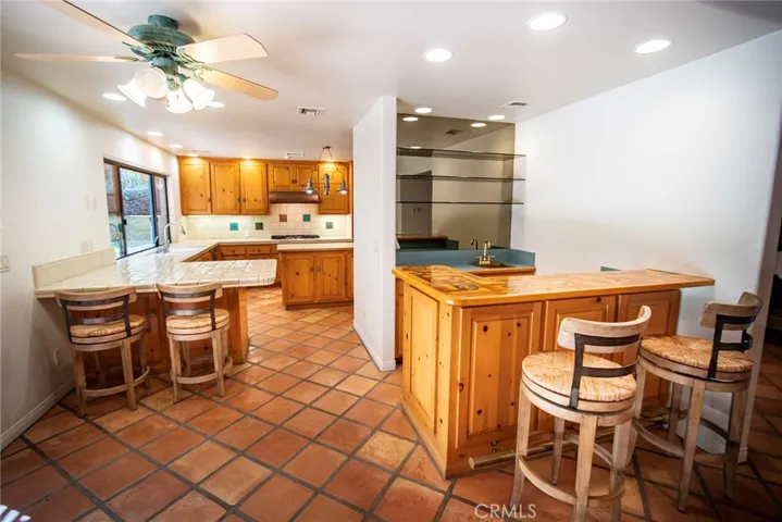 11074 Oso Avenue, Chatsworth, California 91311