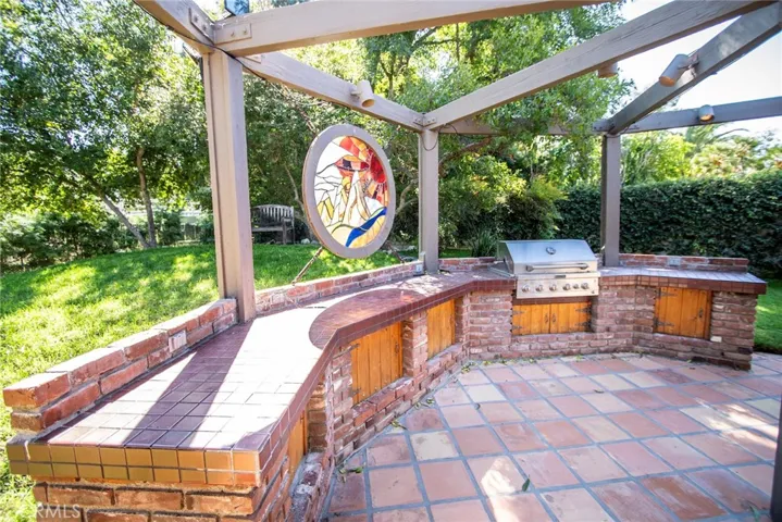 11074 Oso Avenue, Chatsworth, California 91311