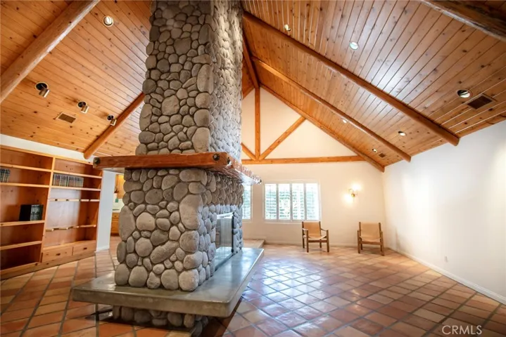 11074 Oso Avenue, Chatsworth, California 91311