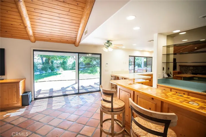 11074 Oso Avenue, Chatsworth, California 91311