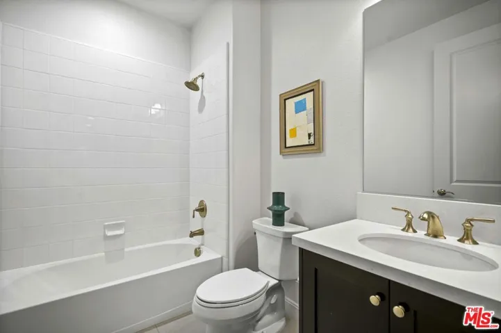 20417 W Esmerelda Lane, Porter Ranch, California 91326