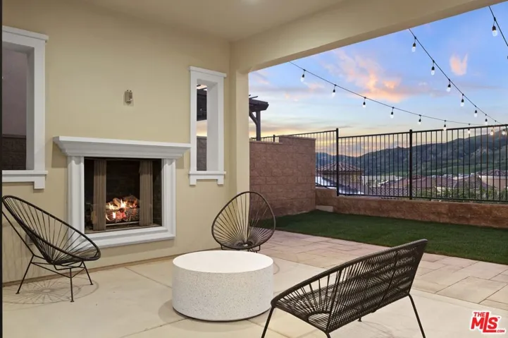 20417 W Esmerelda Lane, Porter Ranch, California 91326