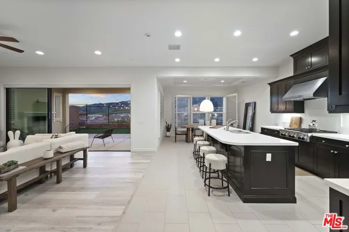 20417 W Esmerelda Lane, Porter Ranch, California 91326