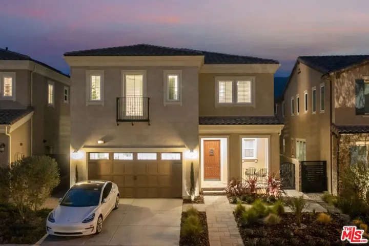20417 W Esmerelda Lane, Porter Ranch, California 91326