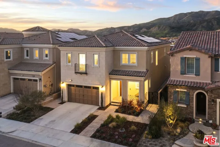 20417 W Esmerelda Lane, Porter Ranch, California 91326