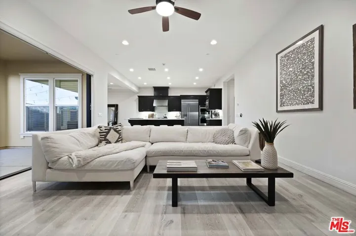 20417 W Esmerelda Lane, Porter Ranch, California 91326