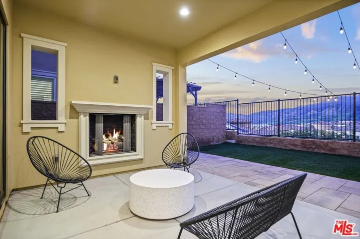 20417 W Esmerelda Lane, Porter Ranch, California 91326