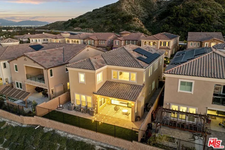 20417 W Esmerelda Lane, Porter Ranch, California 91326
