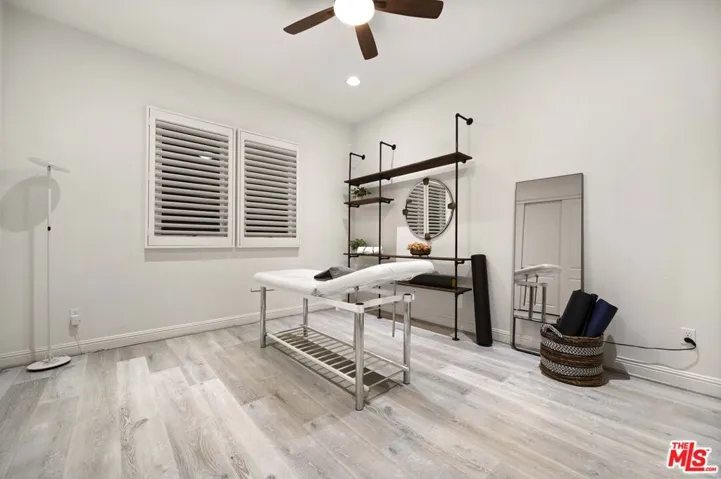 20417 W Esmerelda Lane, Porter Ranch, California 91326