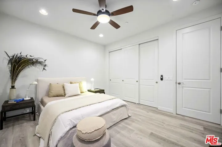 20417 W Esmerelda Lane, Porter Ranch, California 91326
