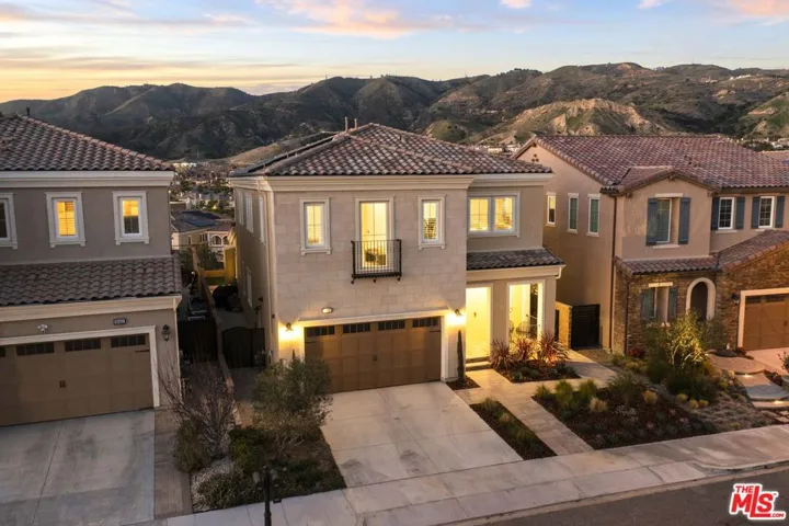 20417 W Esmerelda Lane, Porter Ranch, California 91326