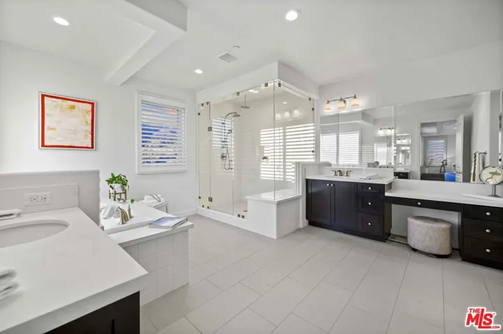 20417 W Esmerelda Lane, Porter Ranch, California 91326