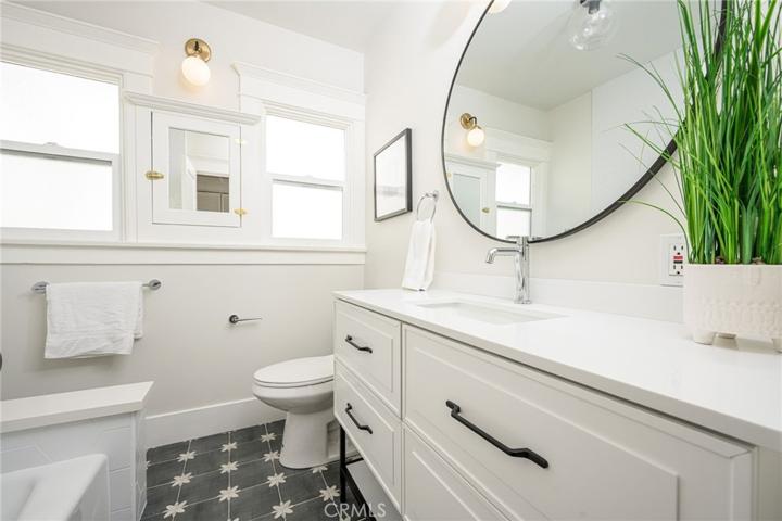 1085 W 10th Street, San Pedro, California 90731