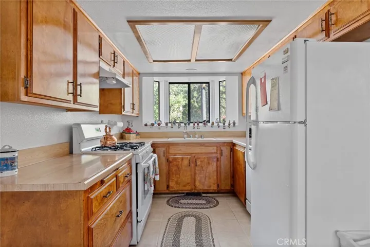 32947 Squirrel Lane, Arrowbear, California 92382