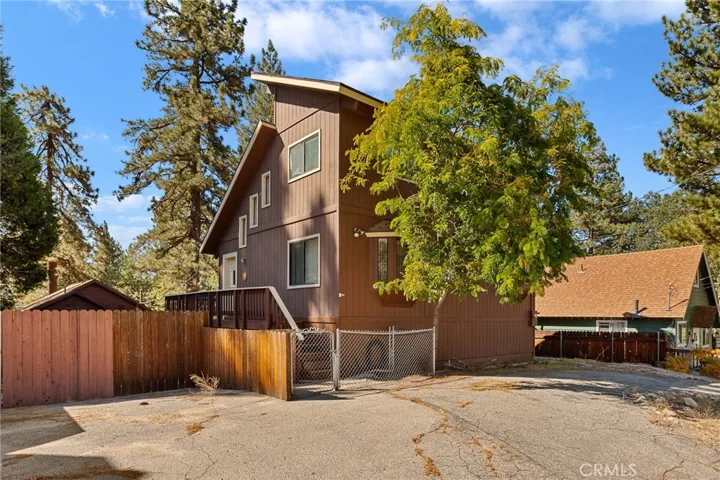 32947 Squirrel Lane, Arrowbear, California 92382