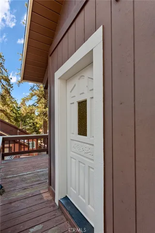 32947 Squirrel Lane, Arrowbear, California 92382