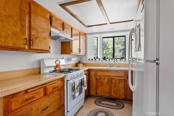 32947 Squirrel Lane, Arrowbear, California 92382