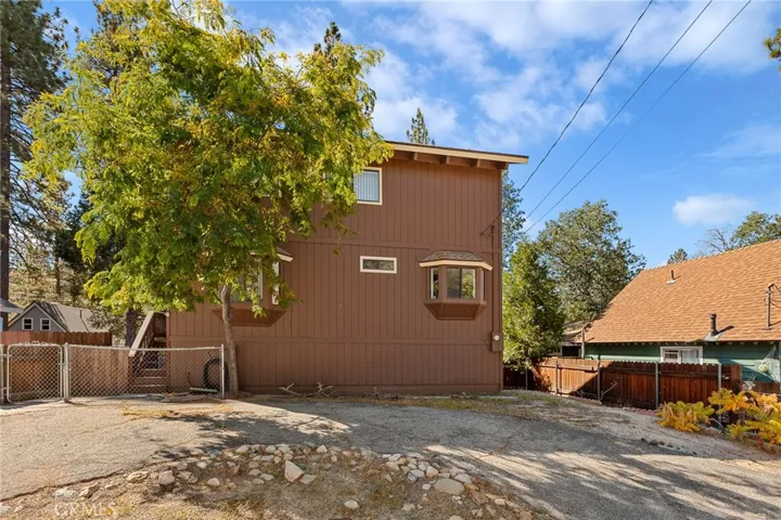 32947 Squirrel Lane, Arrowbear, California 92382