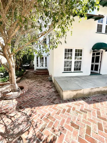 8334 Kirkwood Drive, Los Angeles, California 90046