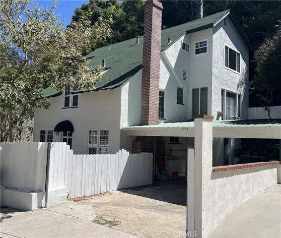 8334 Kirkwood Drive, Los Angeles, California 90046