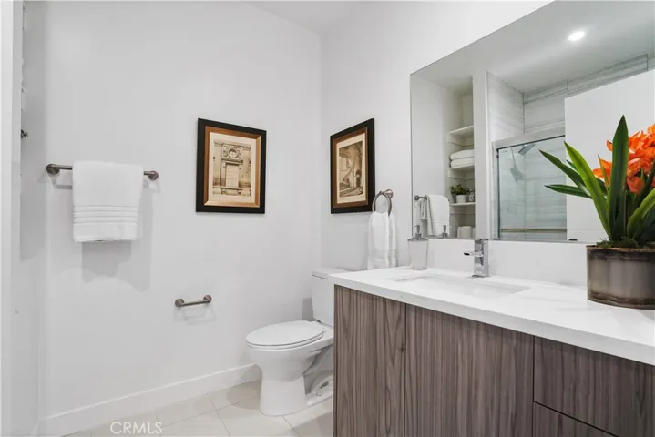 6705 N Galie, Van Nuys, California 91411