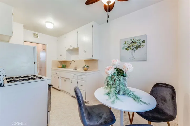 1035 E Appleton Street Unit 5, Long Beach, California 90802