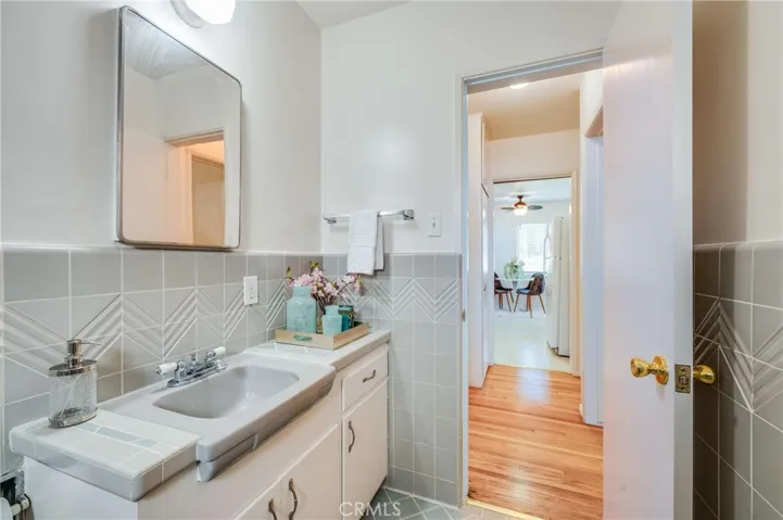 1035 E Appleton Street Unit 5, Long Beach, California 90802