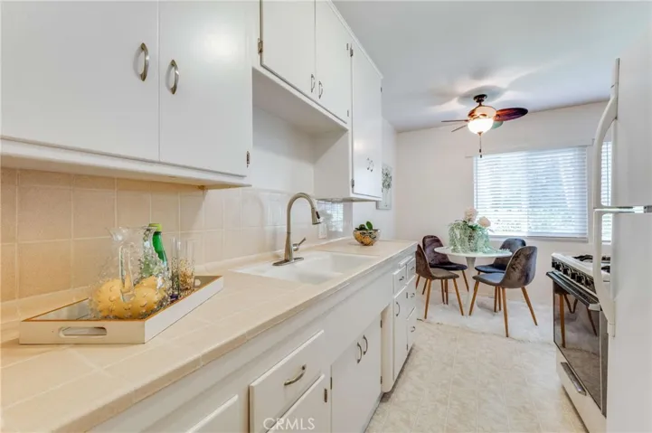 1035 E Appleton Street Unit 5, Long Beach, California 90802