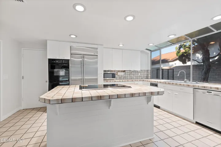 3092 Charlotte St Newbury Park-11