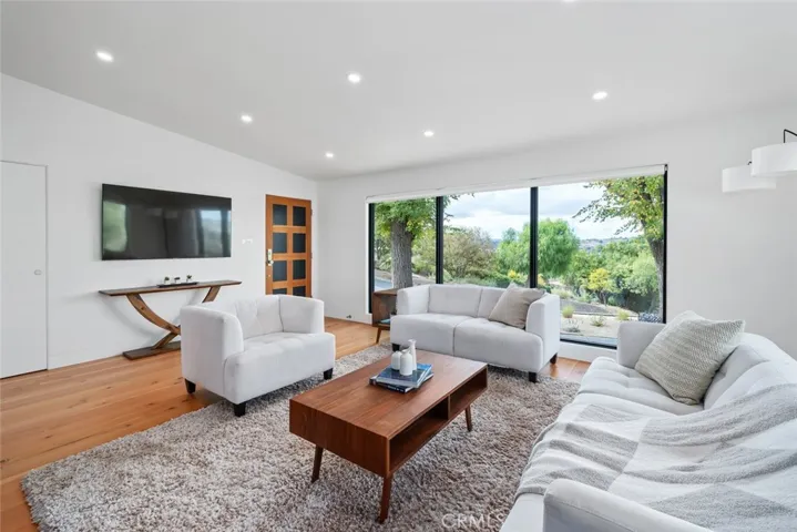 605 Shannon Hill Drive, Paso Robles, California 93446
