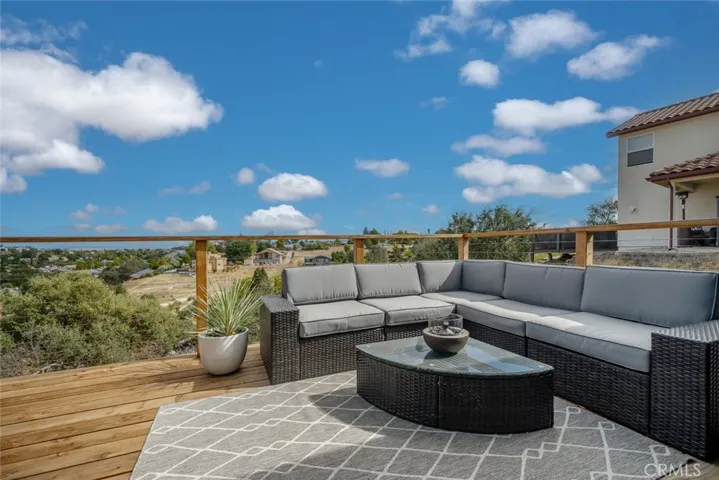 605 Shannon Hill Drive, Paso Robles, California 93446