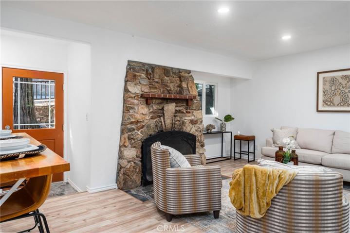 23342 Seeley Way, Crestline, California 92325
