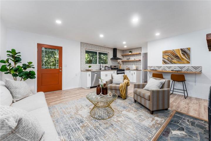 23342 Seeley Way, Crestline, California 92325