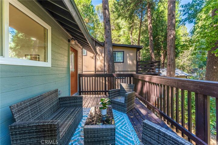 23342 Seeley Way, Crestline, California 92325