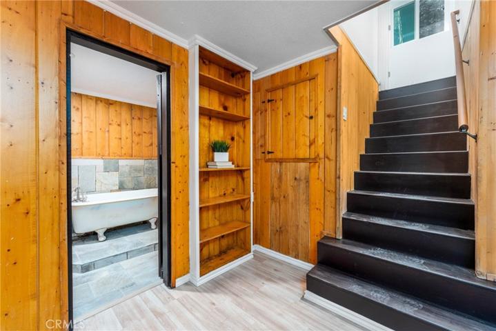 23342 Seeley Way, Crestline, California 92325